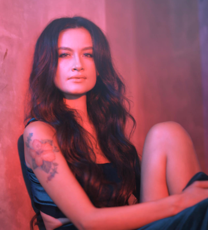 Keren! Dulu Atheis, Kini Rebecca Reijman Mantap Jadi Muslimah